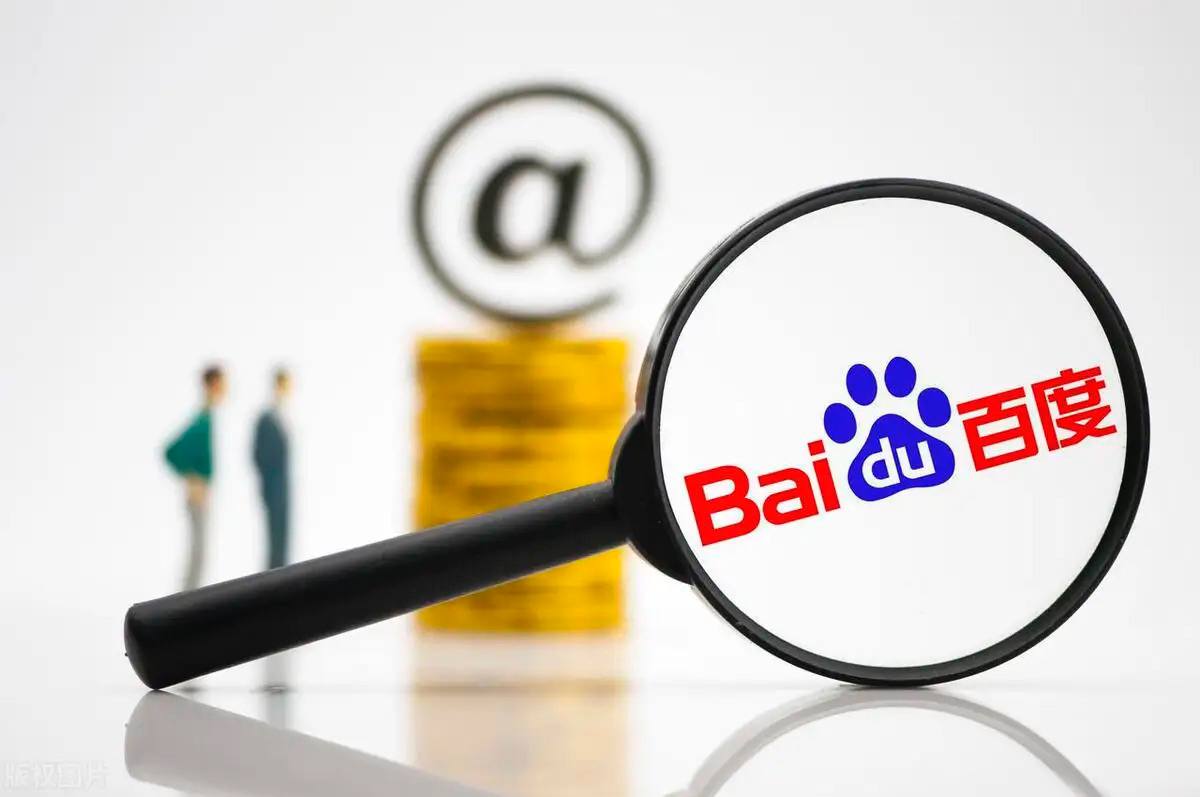 泰山会制服每一对嘴硬的情侣